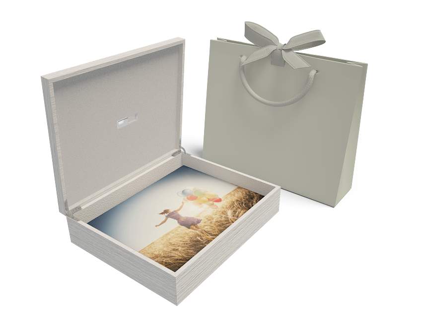 White sample folio box