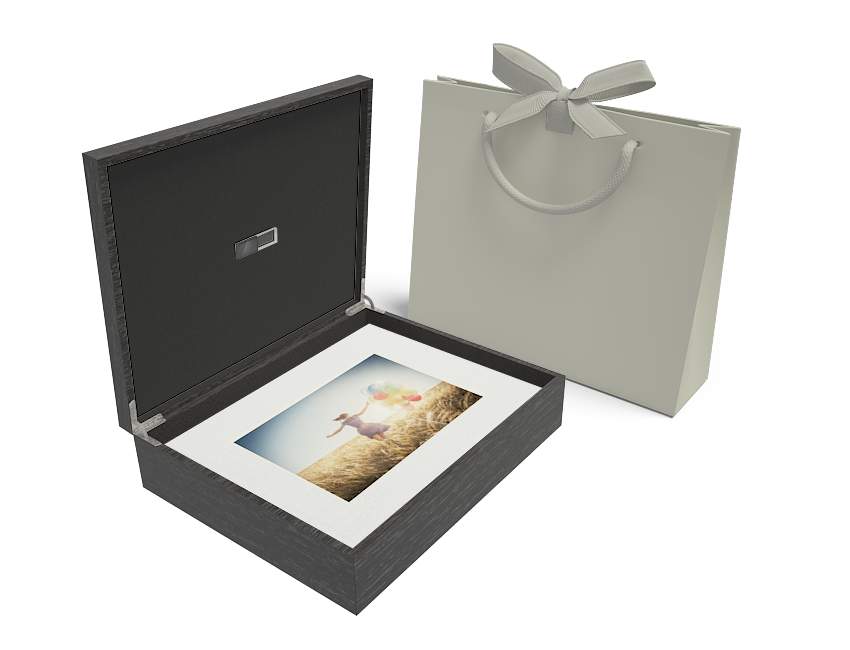 black Large box with 20 prints