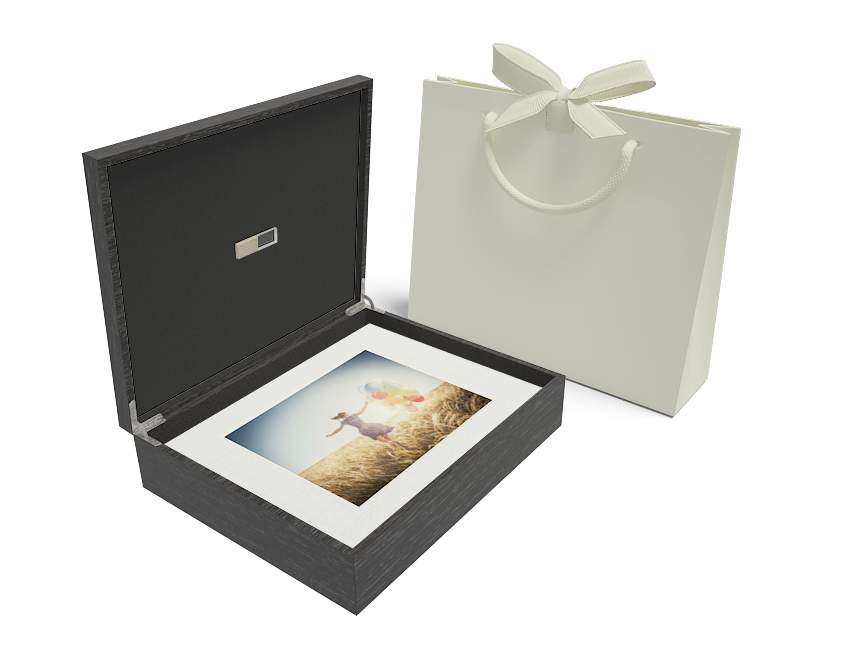 Window Folio Box with 20 Matts