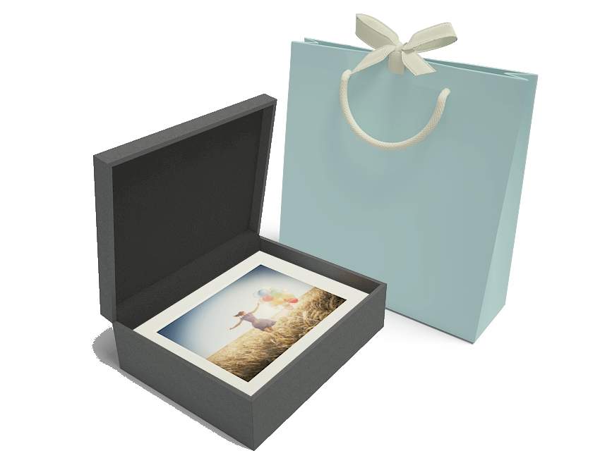 Premium Box 20x 10x8s w/ Quantum Card