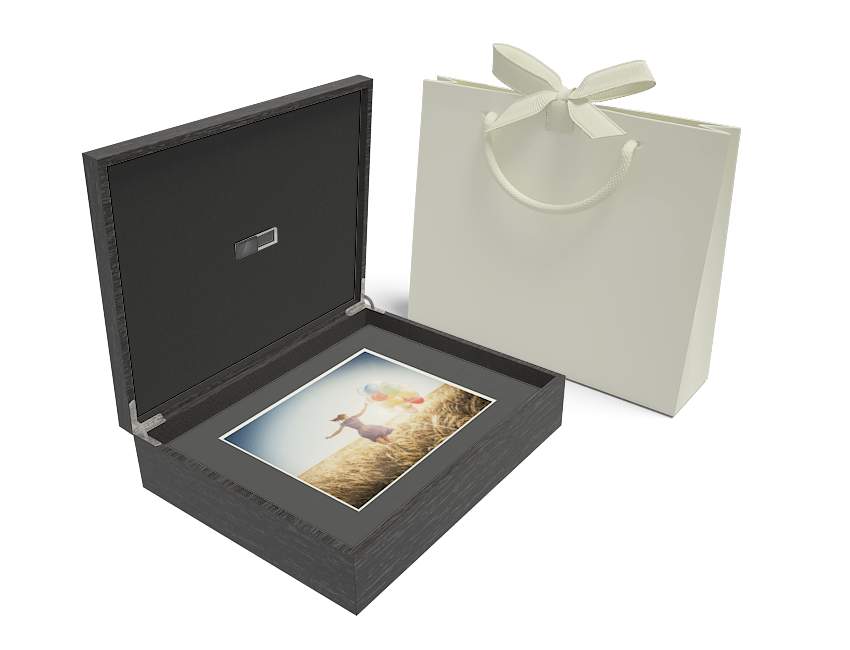 Large Demo Black box for Boudoir