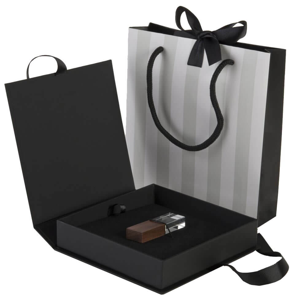 16GB Oak Crystal USB Presentation Kit with Black Box & Gift Bag