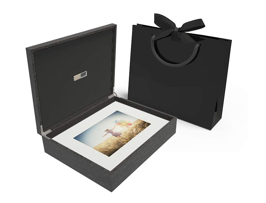 11x14 Black Wood Window Folio Box w-USB