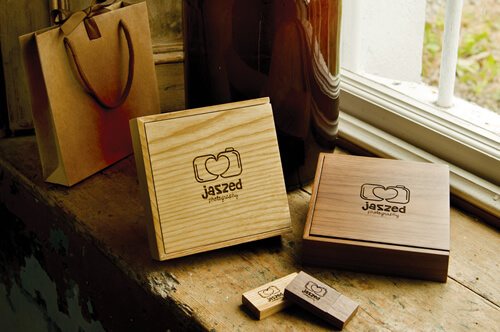 Premium Walnut and Oak USB Presentation Boxes with Kraft Bag