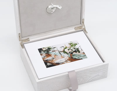 Premium White Wood Folio Box with Heart USB